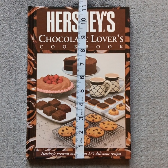 Hershey's Chocolate Lover's Cookbook, 1993, 175+ Recipes, Desserts Holid… - Picture 13 of 13